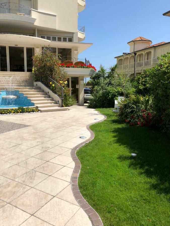 Hotel La Rosa Cattolica Exterior foto